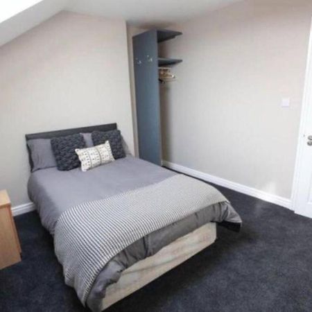 Host Liverpool - City Centre Townhouse, Group Friendly & Parking Exterior foto