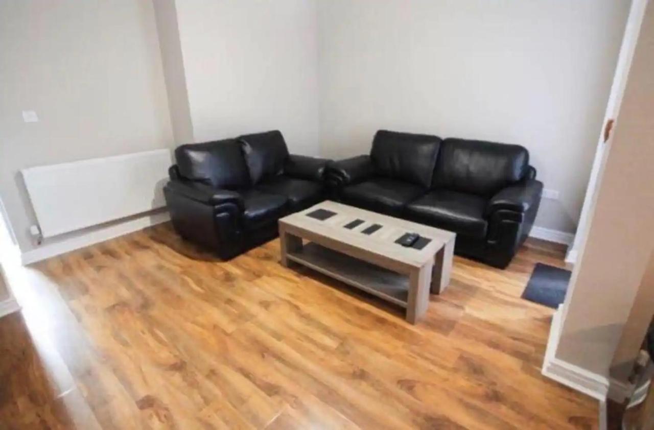 Host Liverpool - City Centre Townhouse, Group Friendly & Parking Exterior foto