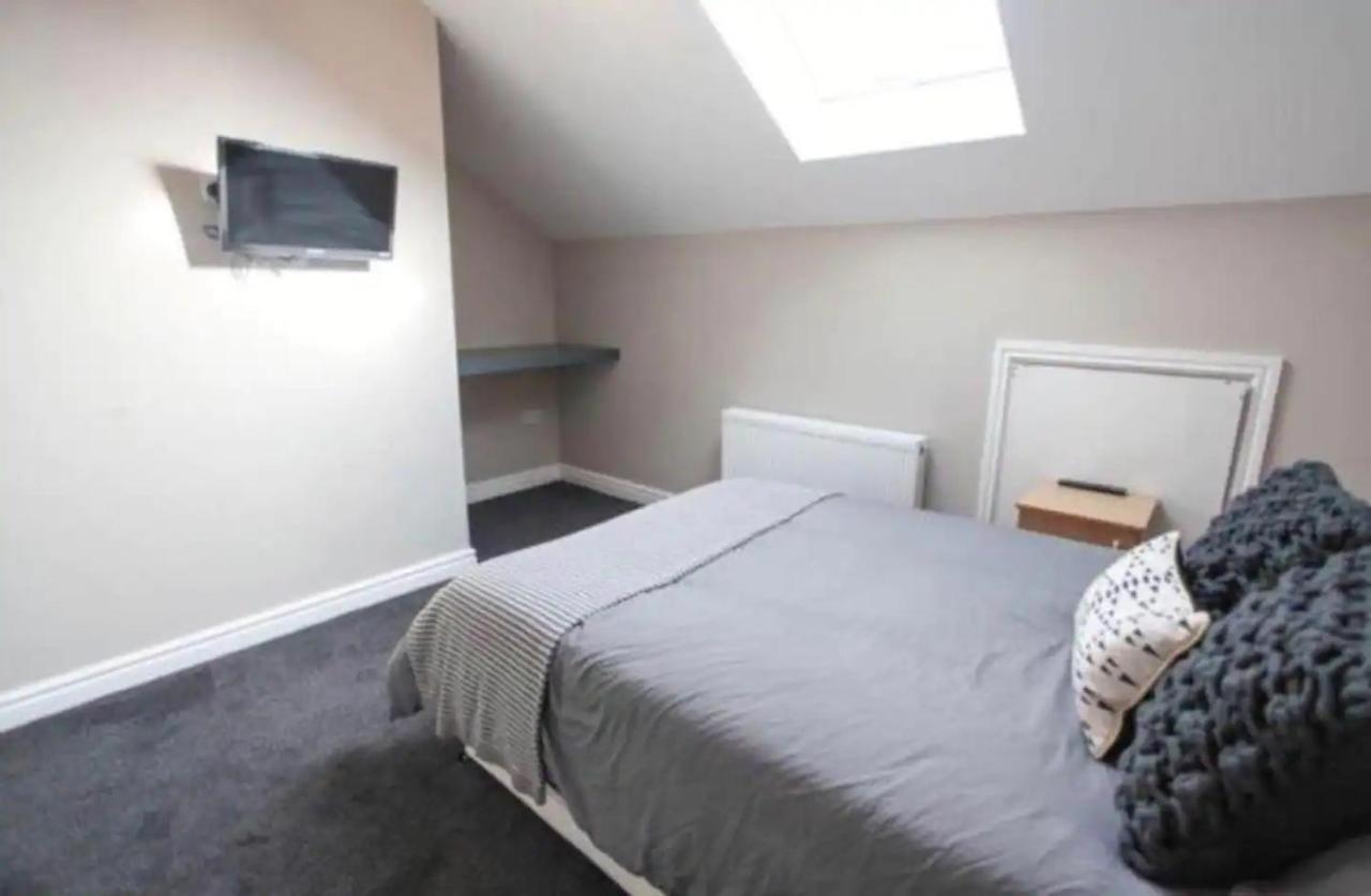 Host Liverpool - City Centre Townhouse, Group Friendly & Parking Exterior foto